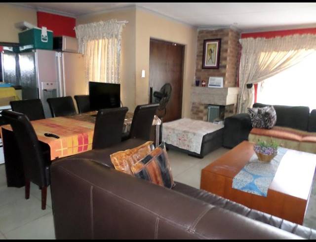 3 BEDROOM HOUSE FOR SALE IN ROODEKOP